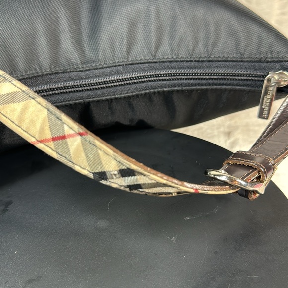 Burberry Blue Label Nova Check Black Nylon - Picture 12 of 17